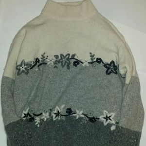 Grey white flower turtleneck sweater